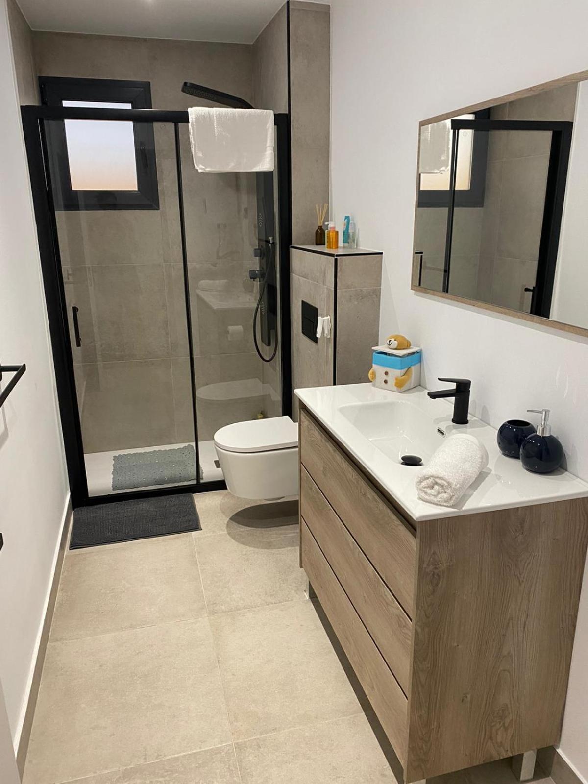 Sea Breeze Apartment كولرا المظهر الخارجي الصورة